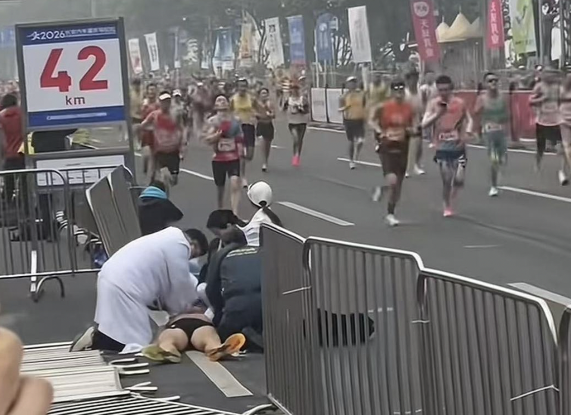 世界杯客户端下载安装-重庆马拉松一男选手意外去世！组委会曾发文“强烈建议体检”