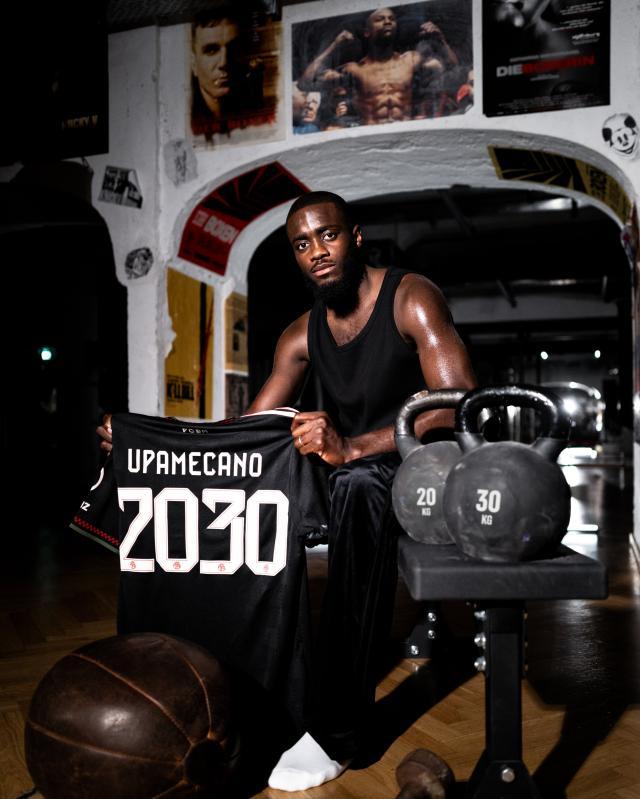 世界杯客户端下载安装-顶级薪资留住顶级中卫，于帕续约印证拜仁霸主地位